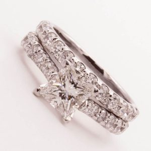 sells online hot sales jewelry