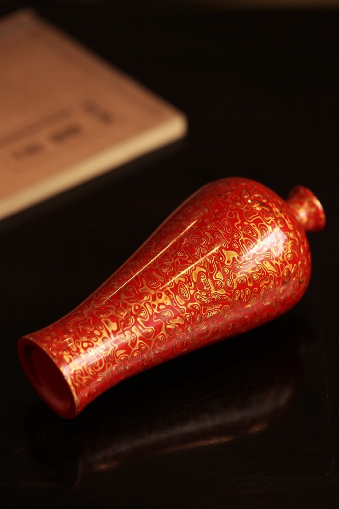 red gold trailing vine cloud pattern lacquer prunus vase red gold trailing vine cloud pattern lacquer prunus vase